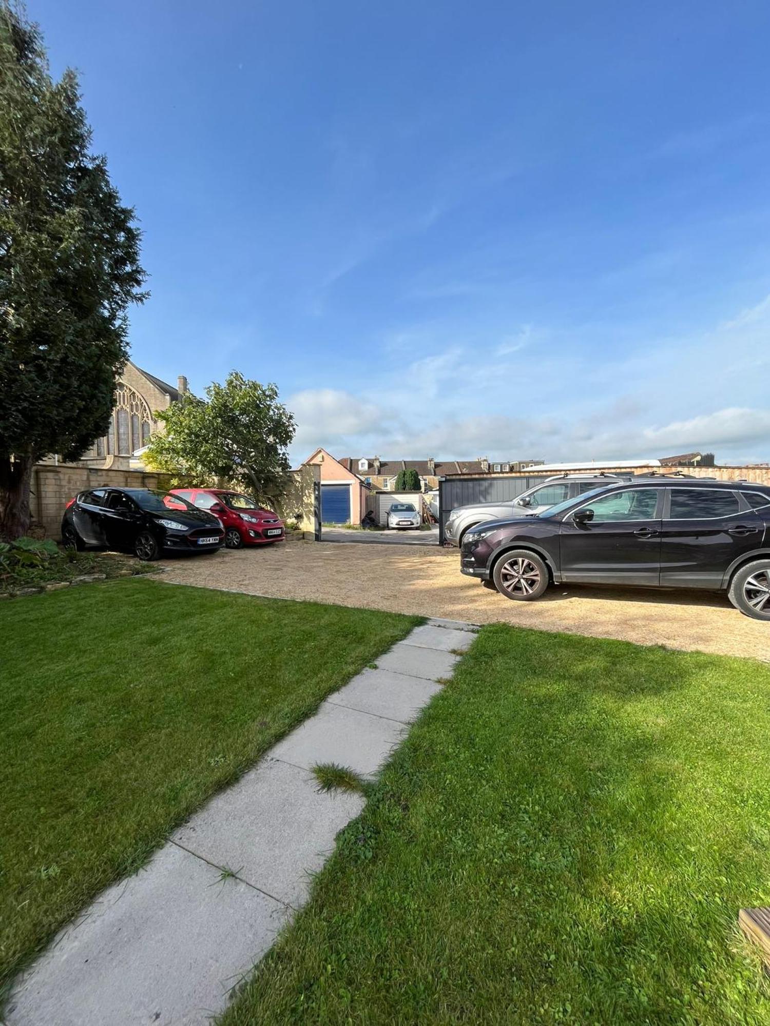 Ascension Beautiful Spacious 4 Bedrooms & Free Parking Holiday home *
